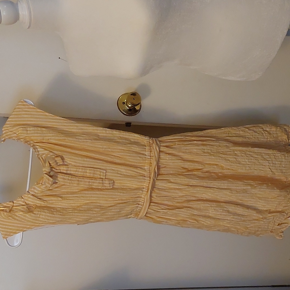 Dress - Picture 2 of 4